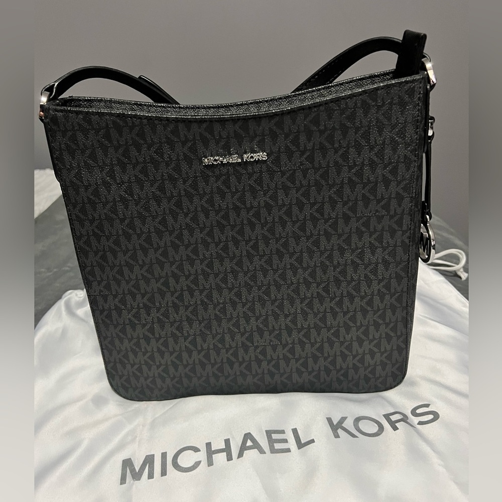 Michael Kors Jet Set Crossbody Shoulder Bag